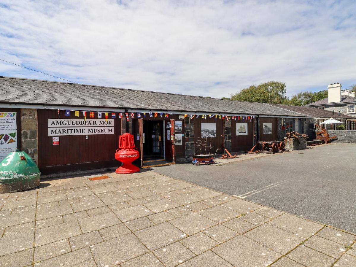 Maritime Mews, 6 The Oakleys Villa Porthmadog Buitenkant foto